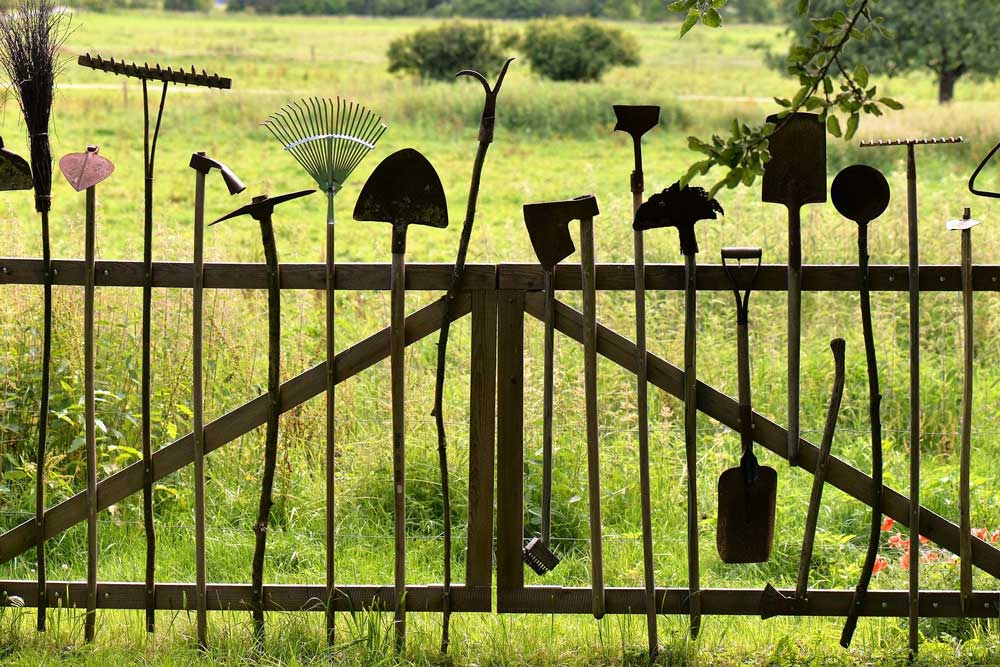 6 Essential Tools For Your Garden