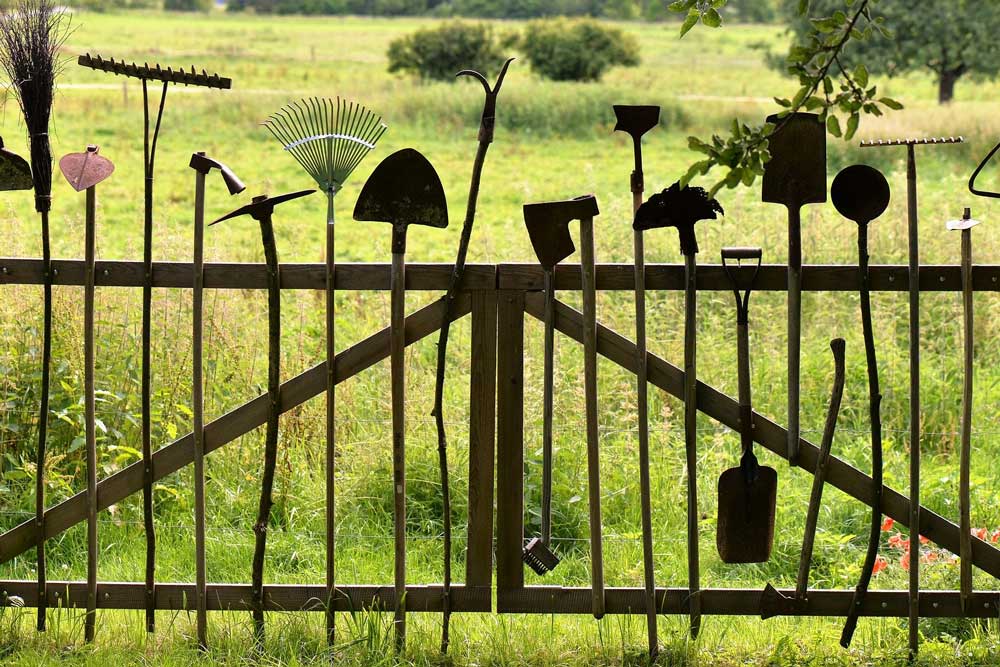 6 Essential Tools For Your Garden